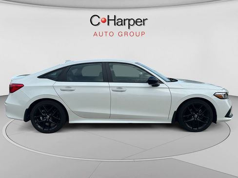 Used 2023 Honda Civic Sport image 2