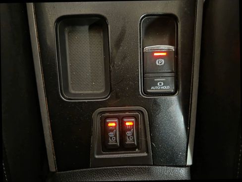 Used 2019 Mitsubishi Outlander SE image 24