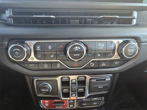 New 2026 Jeep Wrangler Unlimited Rubicon image 17