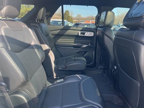 Used 2020 Ford Explorer ST w/ Premium Technology Package image 19