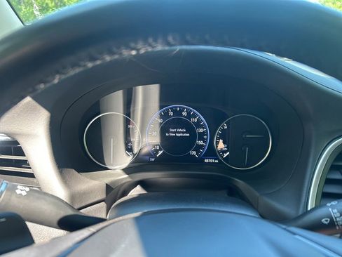 Used 2023 Buick Enclave Avenir AWD/4WD image 16