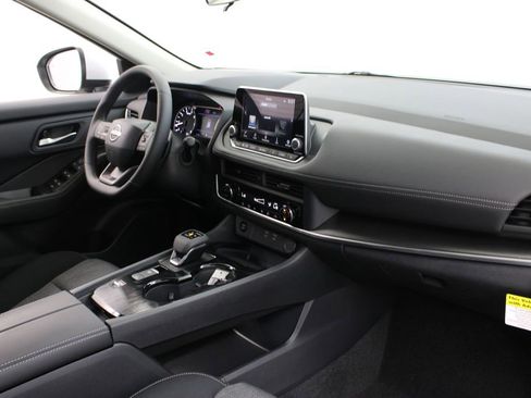 New 2026 Nissan Rogue SV FWD image 23