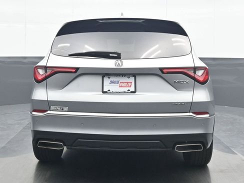 Used 2024 Acura MDX SH-AWD w/ Technology Package image 5