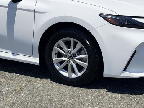 Used 2026 Toyota Camry LE FWD image 7
