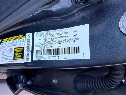 Used 2020 Toyota Tundra SR5 w/ SR5 Leather Package RWD image 32