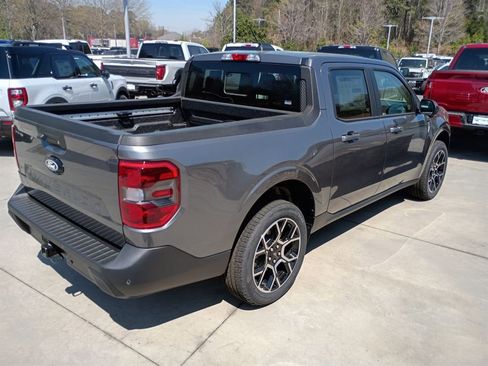 New 2026 Ford Maverick Lariat image 3
