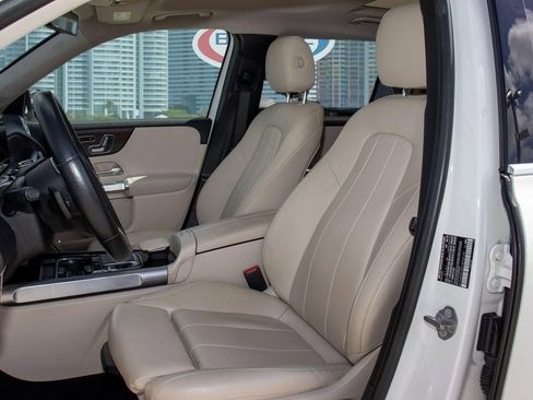 Used 2020 Mercedes-Benz GLB 250 image 6