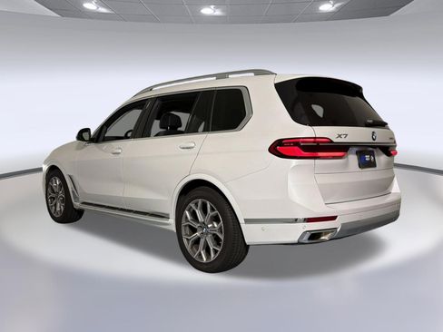 Used 2026 BMW X7 xDrive40i AWD/4WD image 3