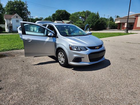 Used 2018 Chevrolet Sonic LS FWD image 17