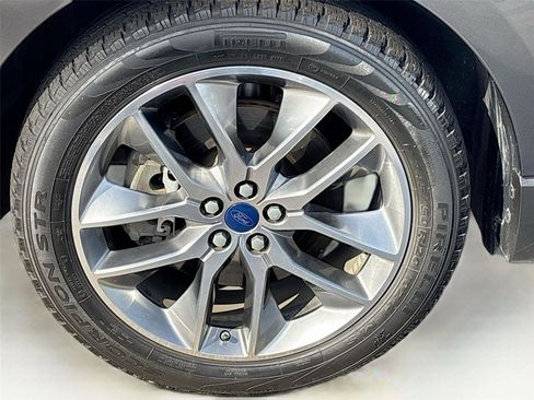 Used 2016 Ford Edge Titanium w/ Equipment Group 302A image 35