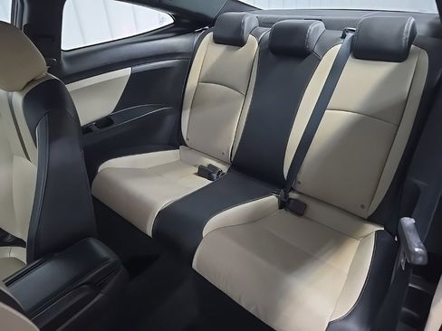 Used 2018 Honda Civic Touring image 31