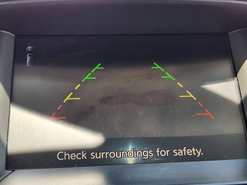 Used 2017 Nissan Pathfinder SV AWD/4WD image 16