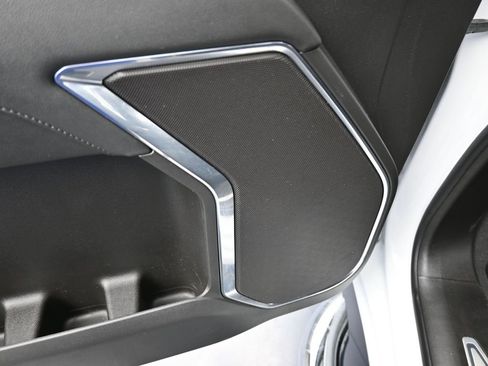 Used 2024 Chevrolet Silverado 2500 LT w/ Convenience Package image 14