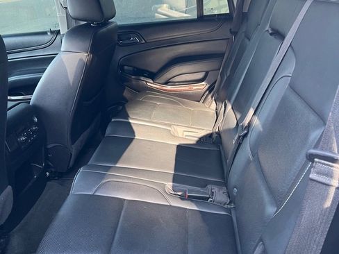 Used 2018 GMC Yukon SLT image 36