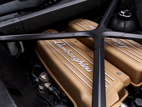 Used 2018 Lamborghini Huracan AWD/4WD image 54