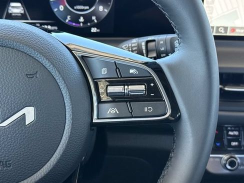 New 2026 Kia Seltos EX FWD image 31