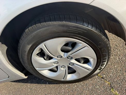 Used 2015 Honda Civic LX image 17