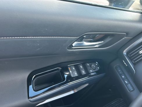 New 2026 Nissan Pathfinder SL image 16