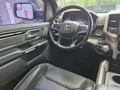 Used 2019 RAM 1500 Laramie AWD/4WD image 9