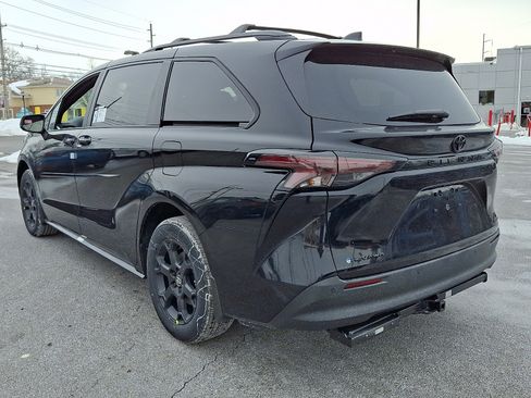 New 2026 Toyota Sienna XLE Woodland Edition image 3