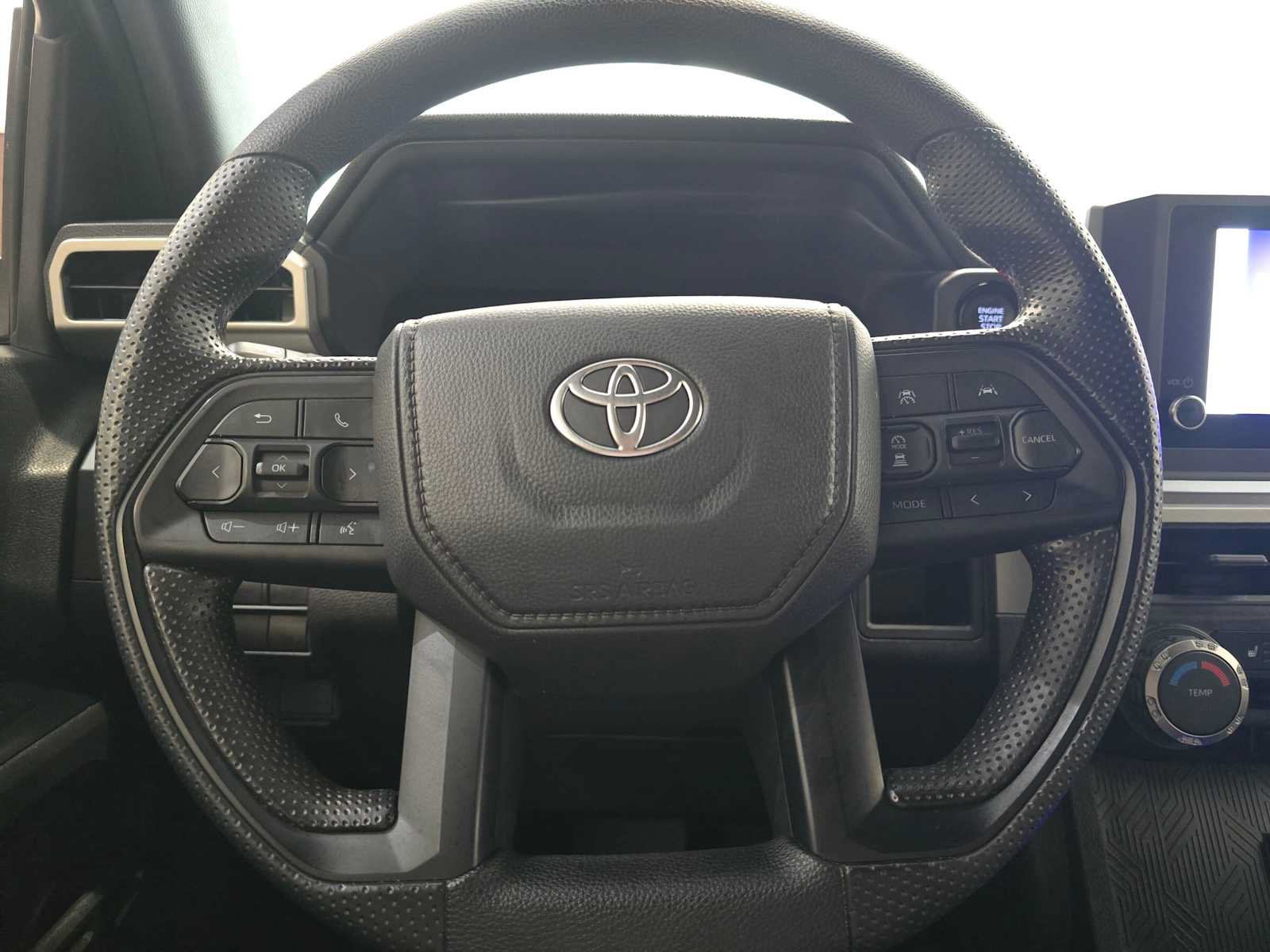 Certified 2025 Toyota Tacoma SR5 AWD/4WD image 11
