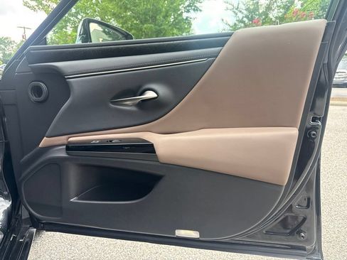 Used 2023 Lexus ES 350 w/ Premium Package FWD image 33