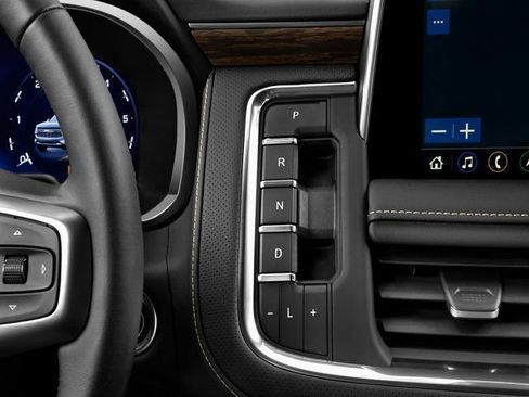 Used 2022 Chevrolet Suburban High Country w/ LPO, Illumination Package image 9