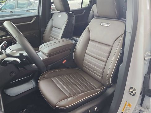 Certified 2026 GMC Acadia Denali Ultimate AWD/4WD image 20