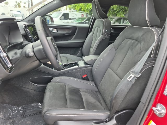 Used 2023 Volvo C40 P8 Recharge Ultimate w/ Protection Package Premier AWD/4WD image 13