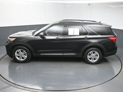 Used 2020 Ford Explorer XLT w/ Comfort Package image 49