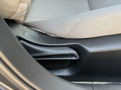 Used 2025 Honda Accord LX image 29