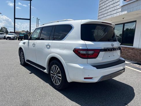 Used 2024 Nissan Armada SL w/ Captain's Chairs Package AWD/4WD image 7