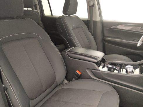 Used 2023 Jeep Grand Cherokee L Laredo AWD/4WD image 21