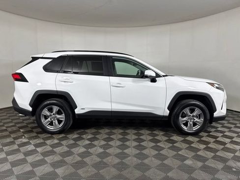 Used 2023 Toyota RAV4 LE AWD/4WD image 2