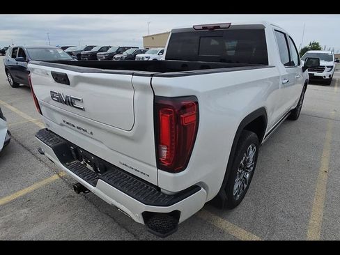 Used 2025 GMC Sierra 1500 Denali Ultimate AWD/4WD image 5