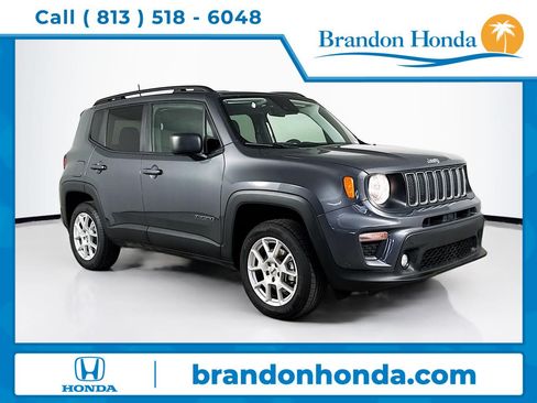 Used 2022 Jeep Renegade Latitude AWD/4WD image 1