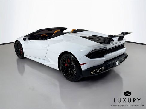 Used 2019 Lamborghini Huracan LP 580-2 RWD image 8