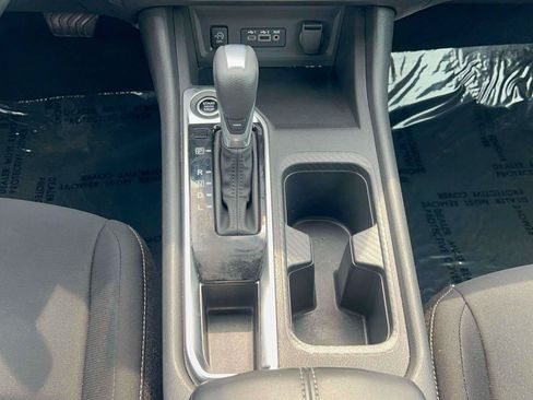 Used 2025 Nissan Sentra SV FWD image 22