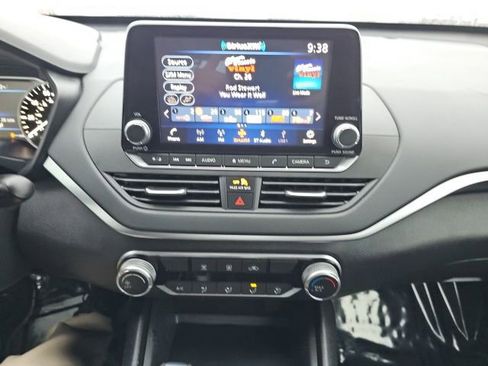 Used 2022 Nissan Altima 2.5 SV image 42