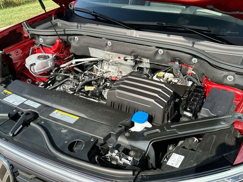 Used 2024 Volkswagen Atlas Cross Sport SEL R-Line image 26