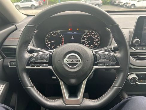 Used 2020 Nissan Altima 2.5 SR w/ Premium Package AWD/4WD image 13