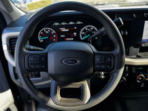 Used 2024 Ford F350 XLT w/ Snow Plow Prep Package image 23