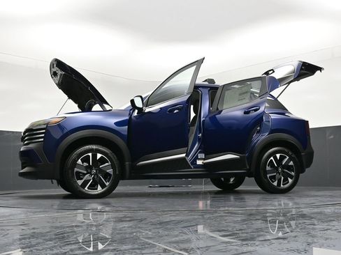 New 2026 Nissan Kicks SV w/ Cold Weather Package AWD/4WD image 35