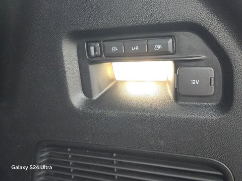 Used 2020 Ford Explorer ST w/ Premium Technology Package image 33