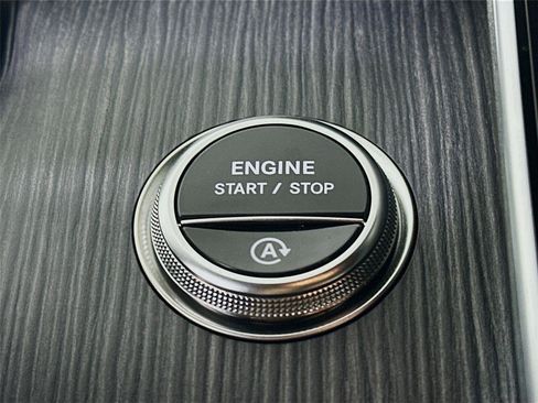 Used 2026 Mercedes-Benz C 300 4MATIC Sedan image 16