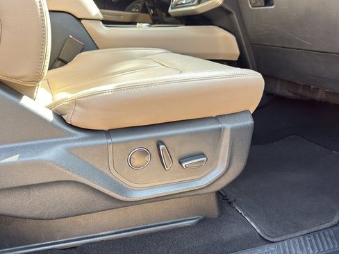 Used 2024 Ford Expedition Limited RWD image 24