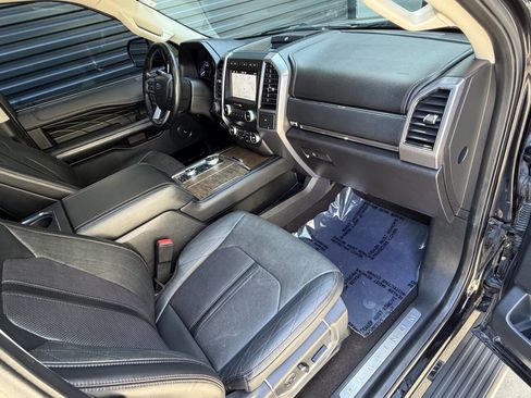 Used 2019 Ford Expedition Platinum AWD/4WD image 24