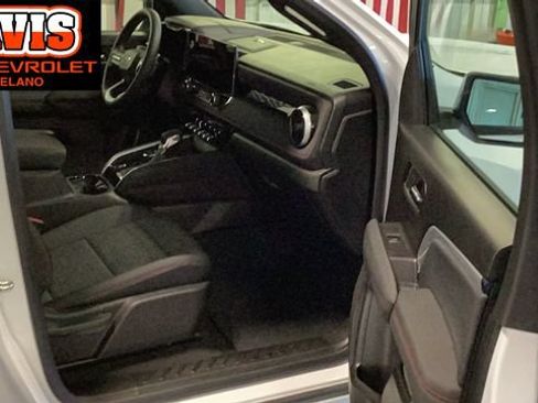 Used 2024 Chevrolet Colorado Z71 w/ Z71 Convenience Package 2 AWD/4WD image 22