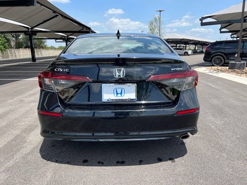 Used 2025 Honda Civic Sport image 5