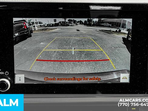 Used 2025 Toyota Camry SE image 38